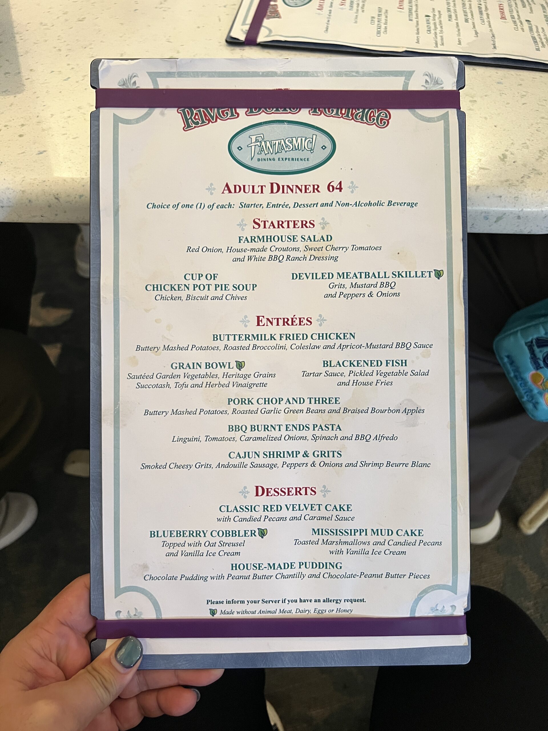 ディルック盛り合わせ D'sブランチメニュー〉 土日祝日限定（11時まで）で、全品ドリンクバー