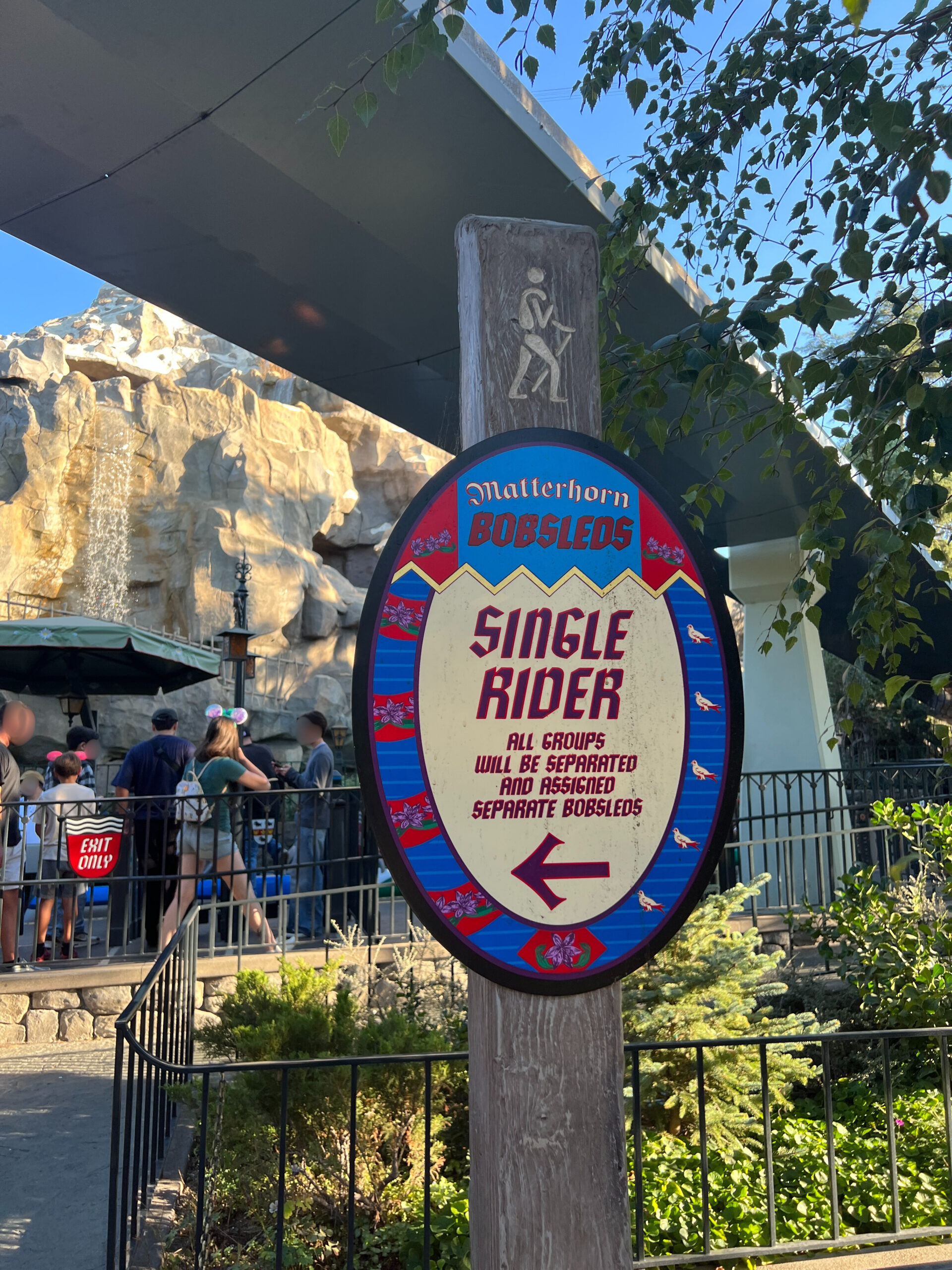 マッターホルン・ボブスレー シングルライダー案内看板