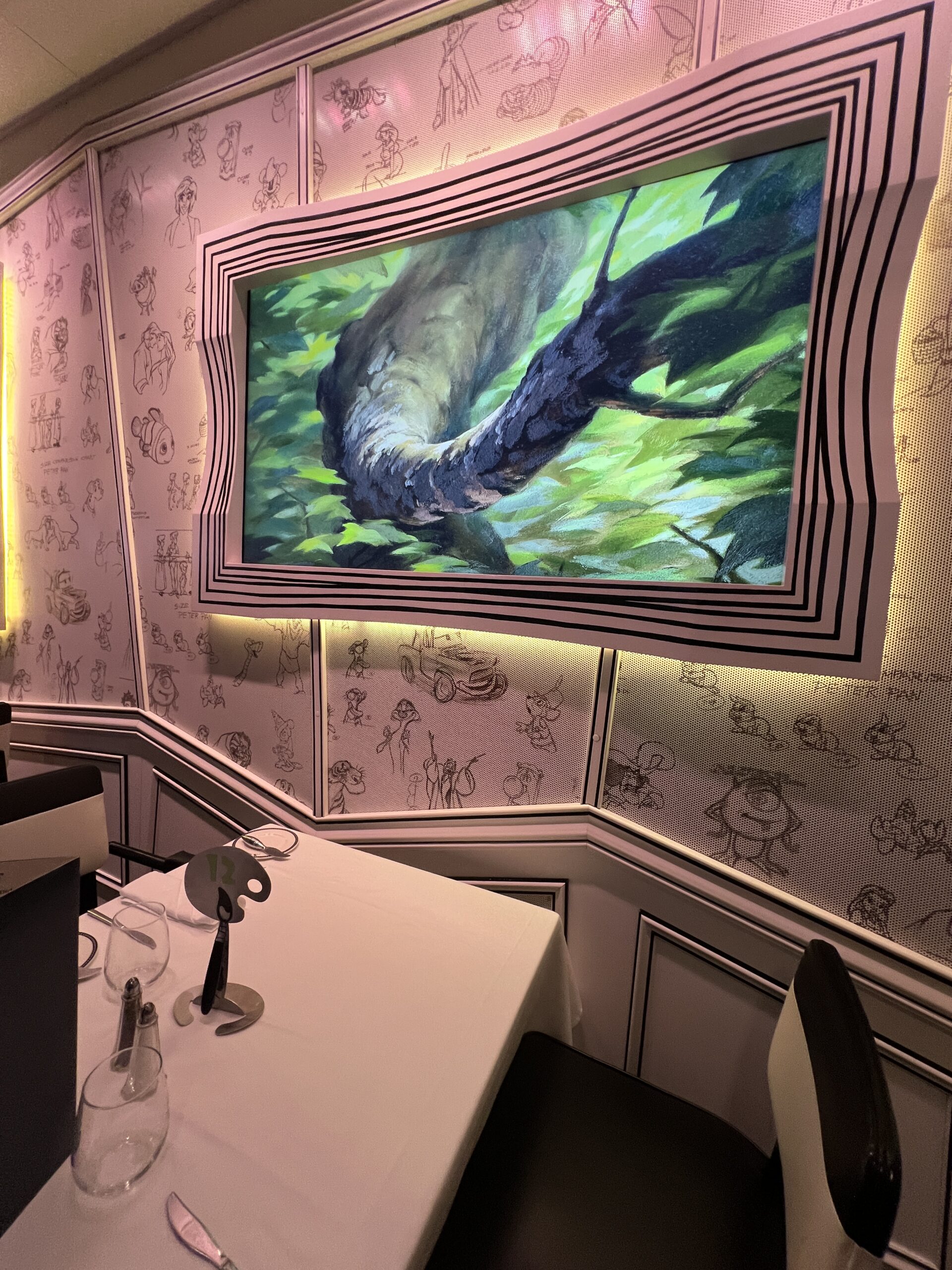 アニメーターズ・パレット 店内の雰囲気（テーブル席）