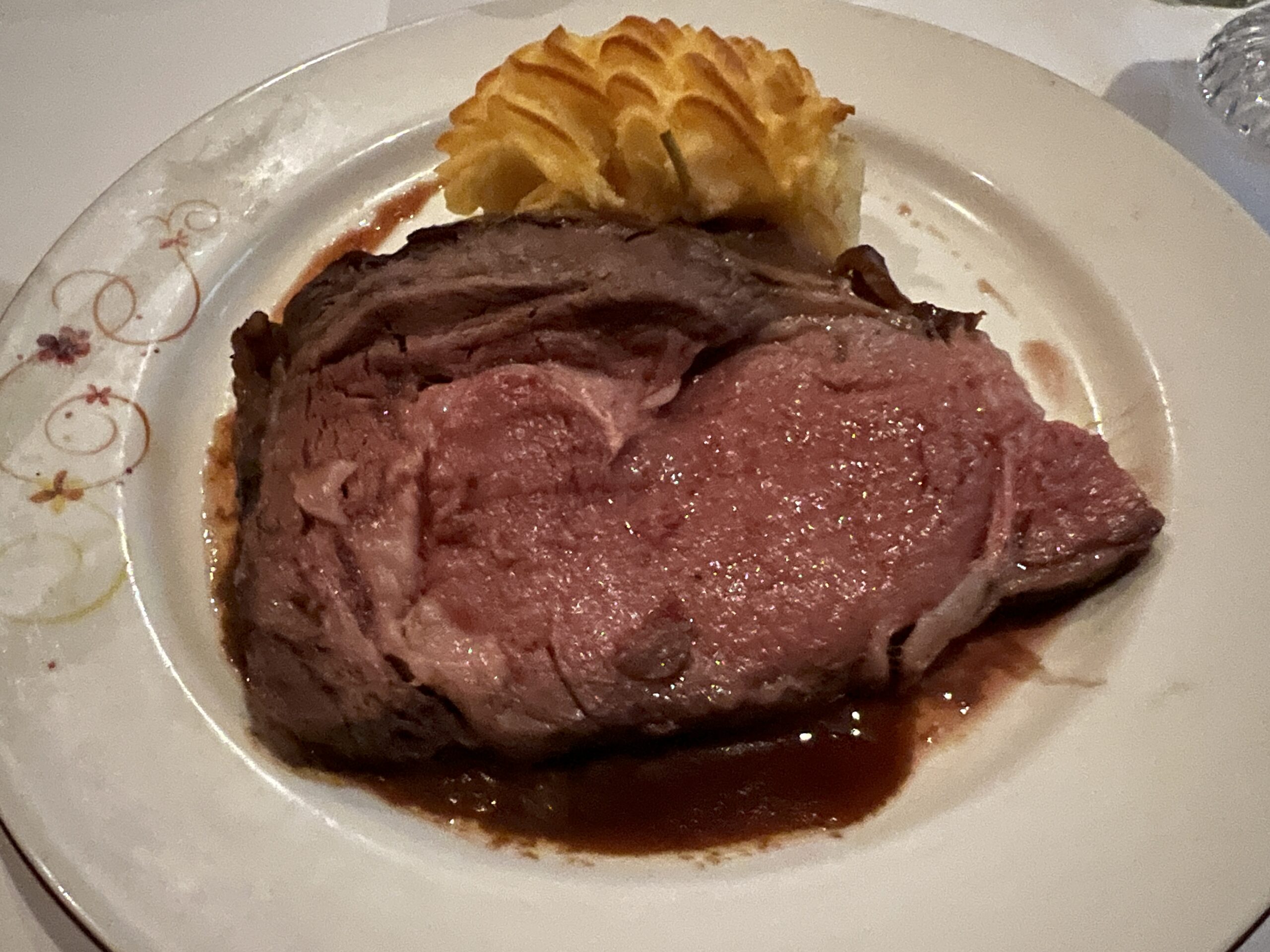 プライムリブ（ビーフ）のメインディッシュ