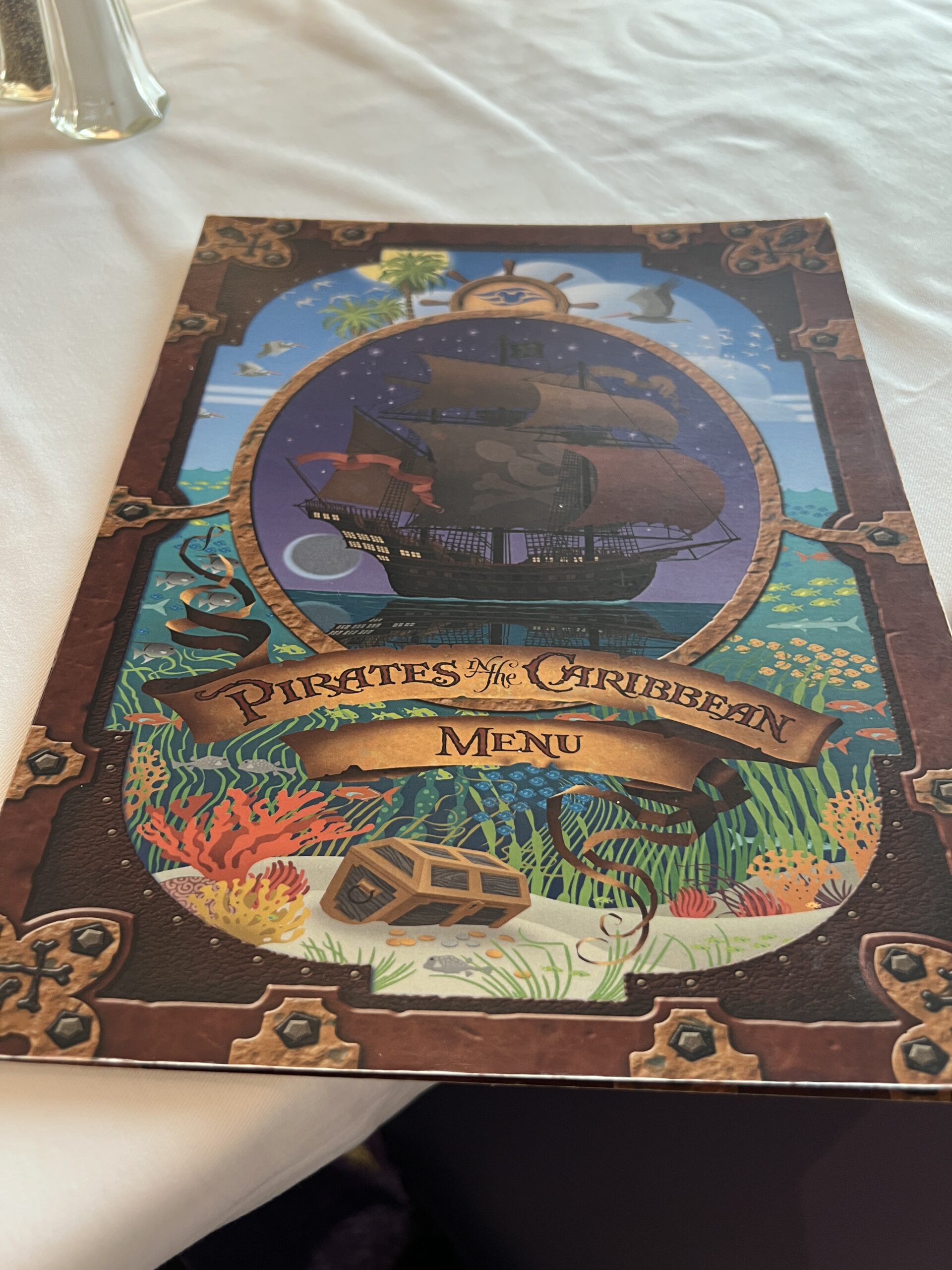 パイレーツ・オブ・ザ・カリビアン・メニュー（表紙）