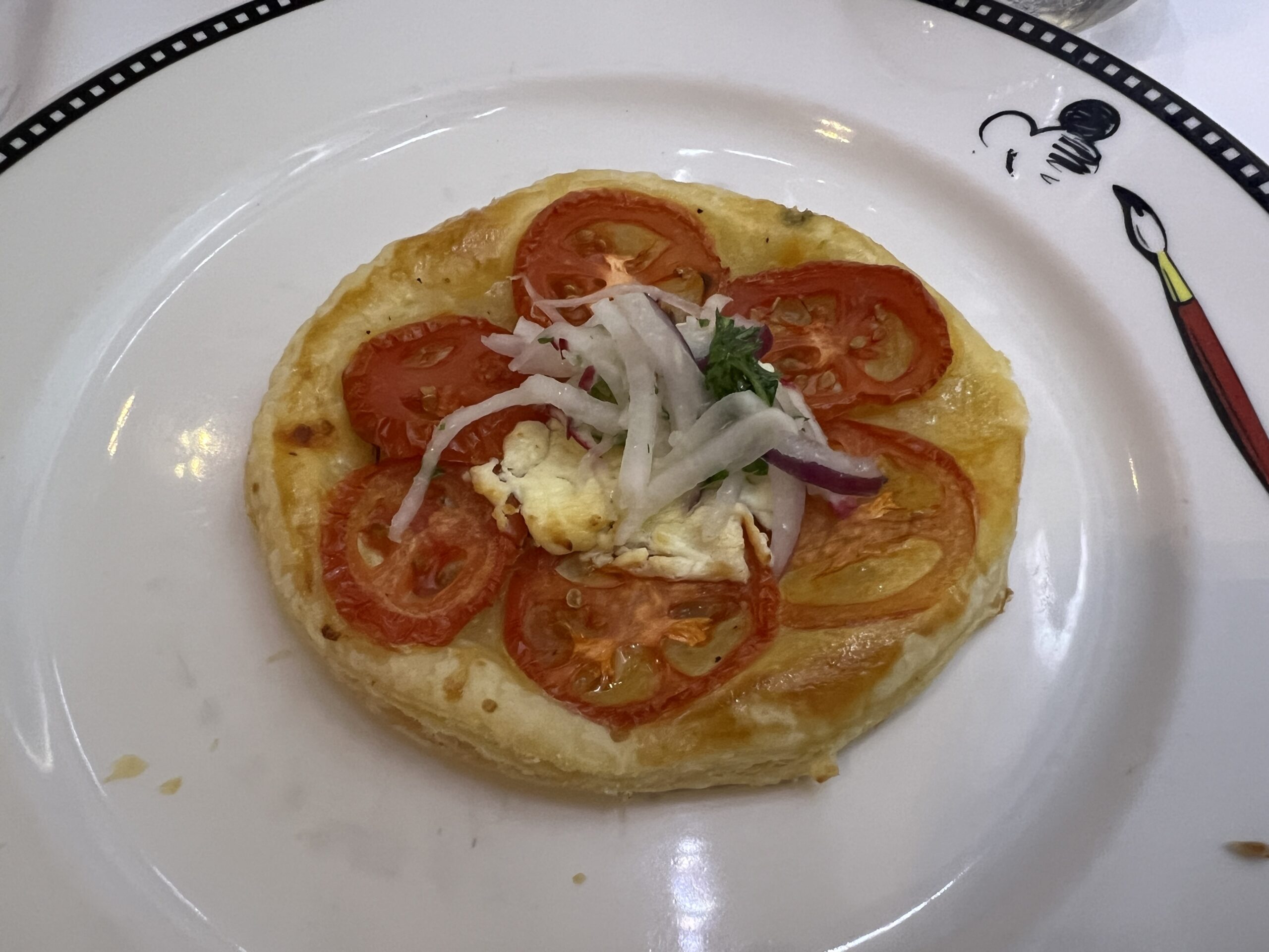 トマトとゴートチーズのタルト